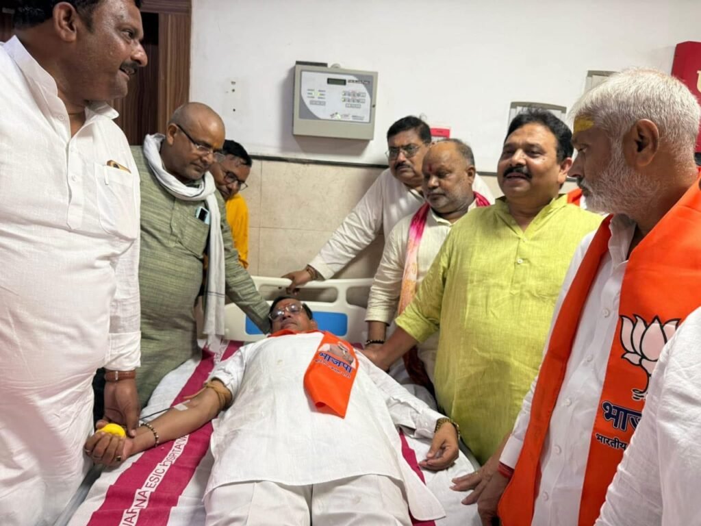 वाराणसी की तीनों विधानसभाओं में लगे ब्लड डोनेशन कैम्प, 850 यूनिट रक्तदान