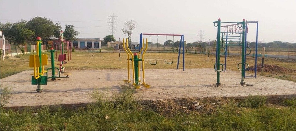 वाराणसी ग्रामीण खेल,योगी सरकार खेल पहल,खेल मैदान वाराणसी,ओपन जिम ग्रामीण क्षेत्र,मनरेगा खेल मैदान,ग्रामीण प्रतिभा विकास,ग्राम पंचायत खेल सुविधाएं,ग्रामीण खेल क्रांति,Varanasi Rural Sports,Yogi Government Sports Initiative,Sports Ground in Villages,Open Gym in Rural Areas,MGNREGA Sports Ground,Rural Talent Development,Village Panchayat Sports Facilities,Rural Sports Revolution ,