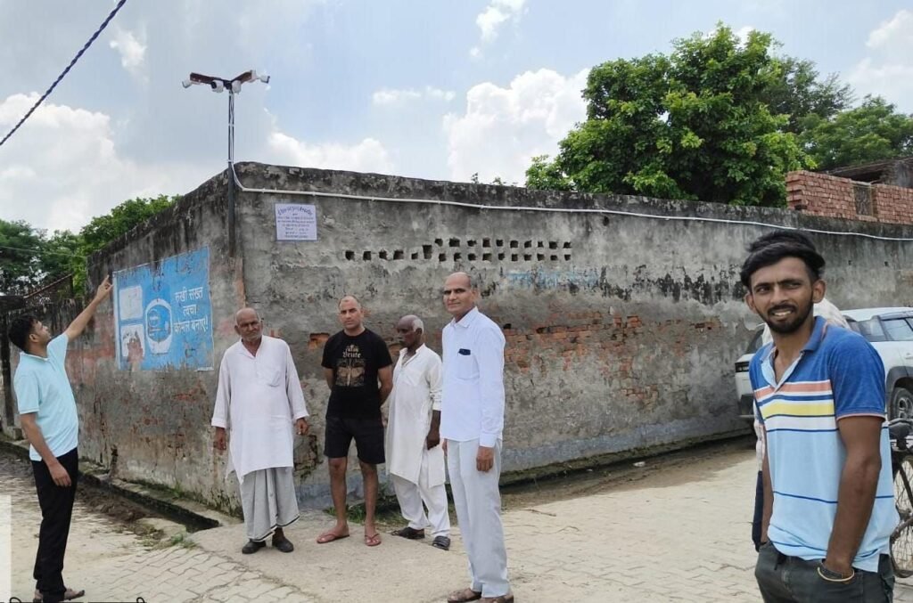 ‘मातृभूमि योजना’ से जगमगा रहे हैं यूपी के गाँव -जनसहभागिता से विकास की नई मिसाल