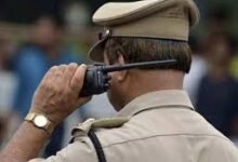 गाजीपुर के कटरियां गांव में 15 अप्रैल को हुई निशा विश्वकर्मा की मौत के बाद प्रशासन सतर्क हो गया है। जिलाधिकारी अनुपम शुक्ला ने जिले में धारा 163 लागू कर दी है। 30 अप्रैल तक किसी भी प्रकार के प्रदर्शन, जुलूस, कैंडल मार्च और बाहरी समूह के प्रवेश पर प्रतिबंध रहेगा, ताकि कानून व्यवस्था बनी रहे।