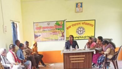 ग्राम समाधान दिवस में एसडीएम व बीडीओ ने की जनसुनवाई, दिये निर्देश
