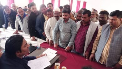 धमकी से आक्रोशित प्रधानों ने बालू ठेकेदार के खिलाफ खोला मोर्चा