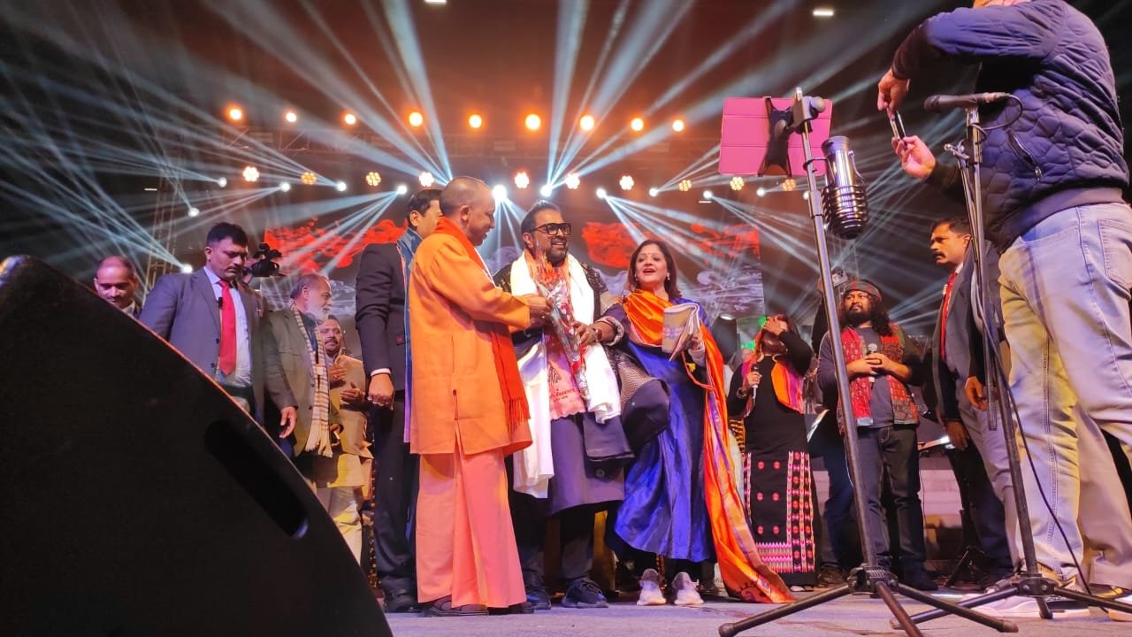 गंगा विलास रिवर क्रूज के उद्घाटन के साथ नये युग में प्रवेश करेगी काशी : योगी आदित्यनाथ