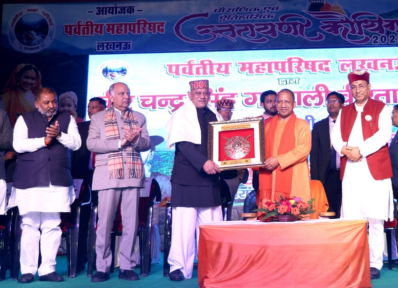 यूपी-उत्तराखंड की आत्मा एक हैः सीएम योगी