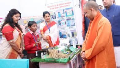 नंगे पैर स्कूल जाते थे बच्चे, आज पाठ्य सामग्री लेकर गणवेश में आते हैं स्कूल: मुख्यमंत्री