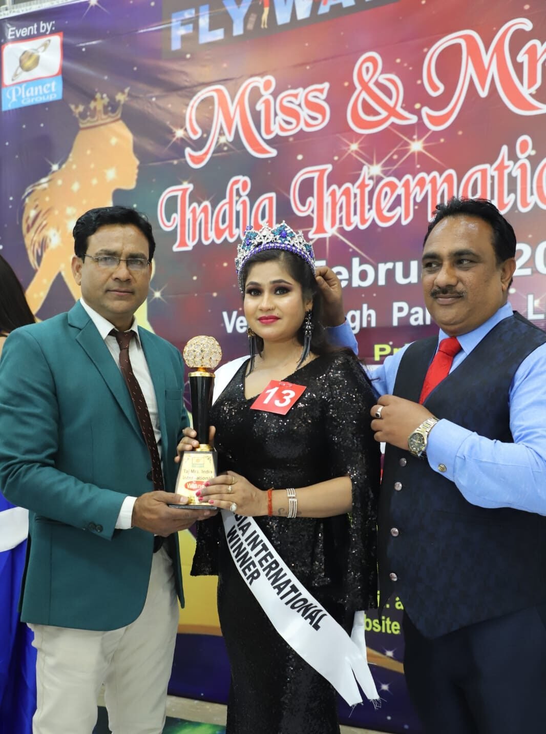 मिसेज इंडिया के खिताब पर सोनभद्र की ऋतु सोनी कब्जा