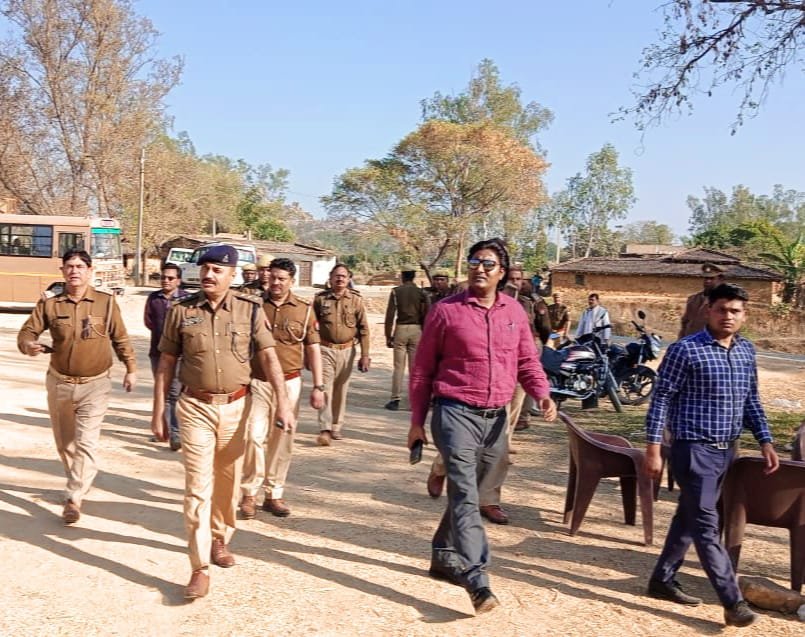 एसडीएम व सीओ ने पत्थरगढ़ी सीमांकन का किया स्थलीय निरीक्षण