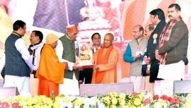 बुलेट ट्रेन की रफ्तार से आगे बढ़ रहा सिद्धार्थनगर : योगी आदित्यनाथ