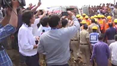 बोरवेल से निकला- लेकिन अस्पताल में जिंदगी की जंग हार गया लोकेश