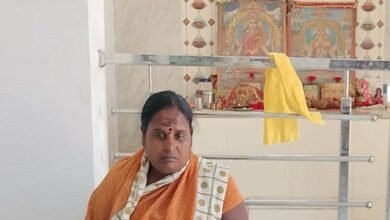 महिला के माथे पर उभरी ॐ की आकृति, लोग मान रहे चमत्‍कार