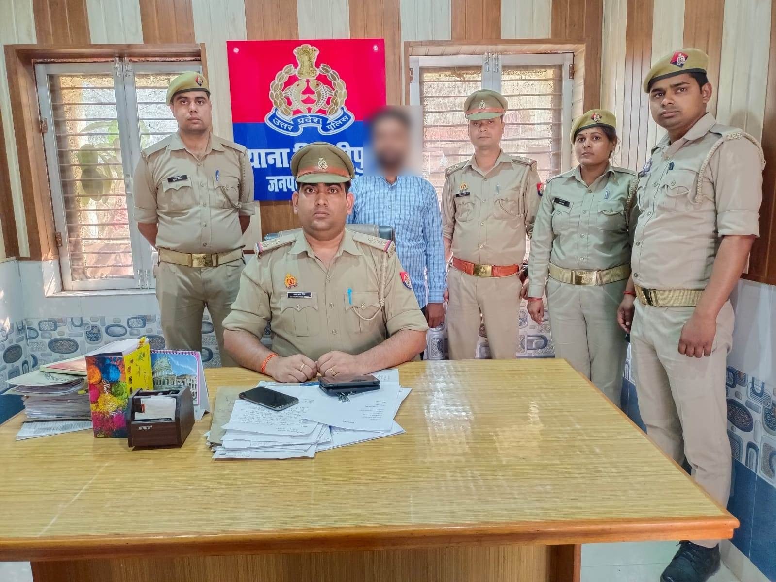 सम्पत्ति के लालच में बेटे ने पिता के किये टुकड़े,शव के टुकड़े को सूटकेस में भरकर फेंका,गिरफ्तार