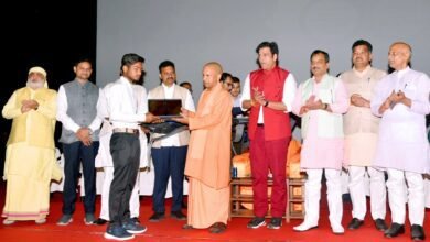 सबका संबल बन रही संवेदनशील सरकार : सीएम योगी