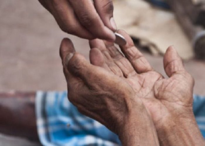 भिखारी मुक्त काशी अभियान में जुटी योगी सरकार