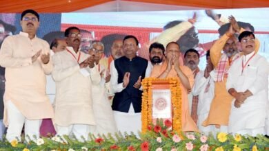 मुख्यमंत्री योगी आदित्यनाथ ने 2791 करोड़ की 1058 विकास परियोजनाओं के लोकार्पण और शिलान्यास के कार्यक्रम को किया संबोधित