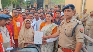 योगी की सभा ने बदला मिर्जापुर का माहौल,रिंकी को मिली जीत