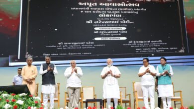 प्रधानमंत्री नरेन्द्र मोदी ने किया विभिन्न परियोजनाओं का उद्घाटन, शिलान्यास
