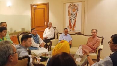 अरविंद केजरीवाल,CM भगवंत मान ने उद्धव ठाकरे से मुलाकात की