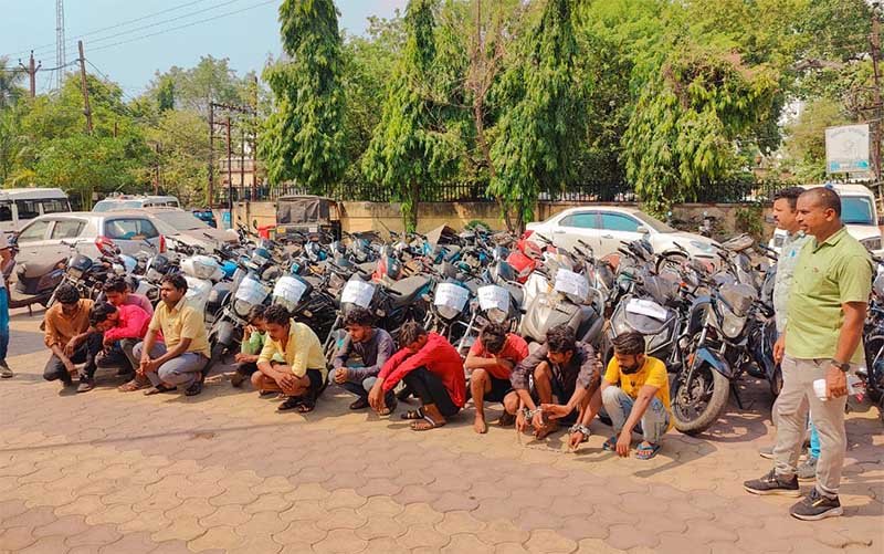 अलग-अलग जगहों से चुराई 50 गाड़ियां : 6 चोर, 5 खरीददार सहित 12 गिरफ्तार