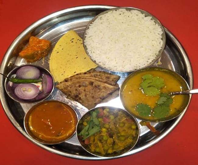 832 सीएचसी-पीएचसी पर प्रेरणा कैंटीन, मरीजों को मिल रहा शुद्ध भोजन