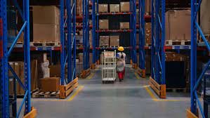 यूपी में एक्सप्रेस-वे के आसपास क्षेत्र को वेयरहाउस एवं लॉजिस्टिक्स हब के रूप में किया जायेगा विकसित