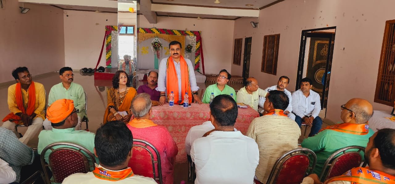 पीएम मोदी के नेतृत्व में भारत ने विकास की ऊंचाइयों को छुआ: दिलीप सिंह पटेल