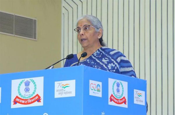 एक अक्टूबर से ऑनलाइन गेमिंग और कसीनोे पर 28 प्रतिशत जीएसटी