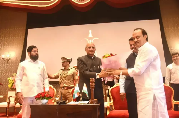 राकांपा में फूट: अजित पवार बने महाराष्ट्र के दूसरे उपमुख्यमंत्री
