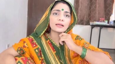 सीधी पेशाब कांड पर विवादित पोस्ट के लिए नेहा राठौर पर एफआईआर