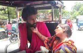 बलिया में सालों बाद सड़क किनारे मिला लापता पति