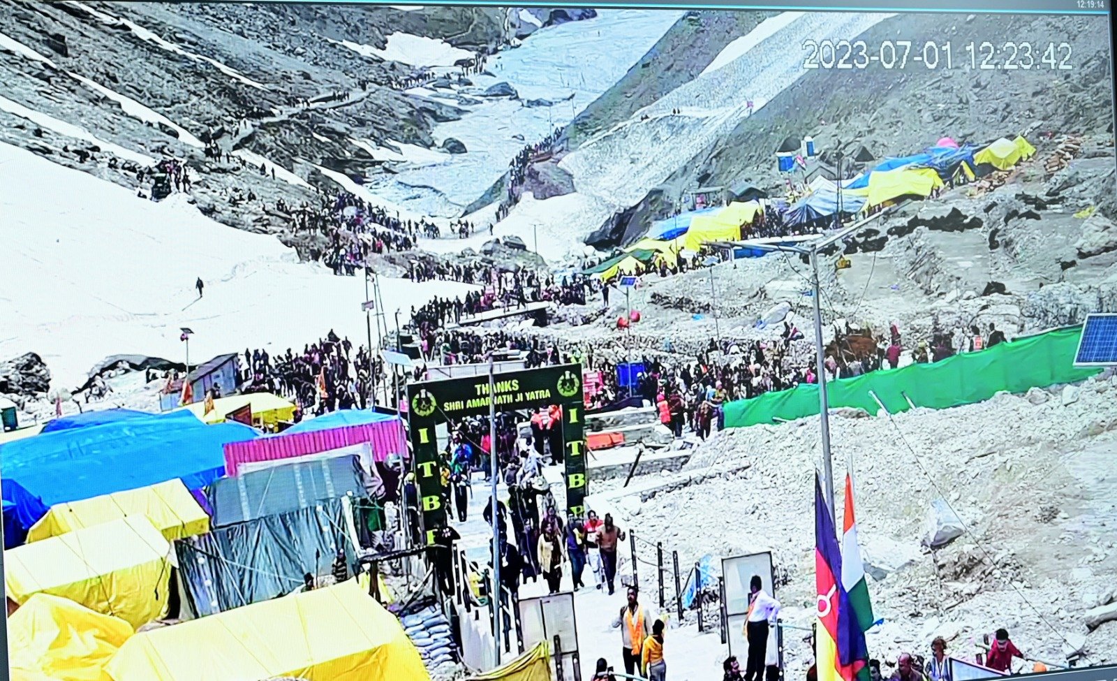 कड़ी सुरक्षा के बीच अमरनाथ यात्रा प्रारंभ,4,416 अमरनाथ यात्रियों का दूसरा जत्था रवाना