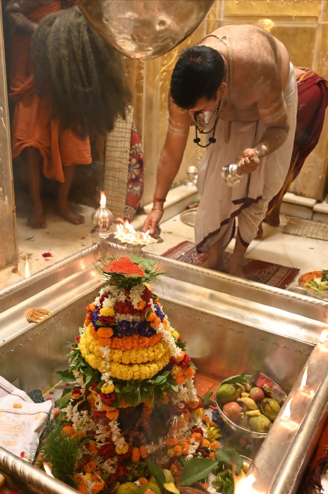 सावन के पांचवें सोमवार को बाबा विश्वनाथ के तपस्यारत पार्वती स्वरूप हुआ का श्रृंगार