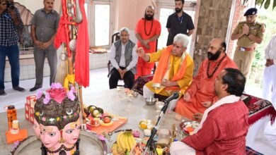 श्रीनगर के महादेव गिर दशनामी अखाड़ा में श्री अमरेश्वर मंदिर में हुआ छड़ी-पूजन