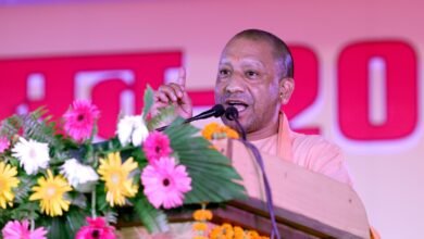 बोले सीएम- सत्य और शाश्वत है सनातन धर्म.सीएम योगी ने श्रीकृष्ण जन्माष्टमी के अवसर पर सांस्कृतिक कार्यक्रम को किया संबोधित.