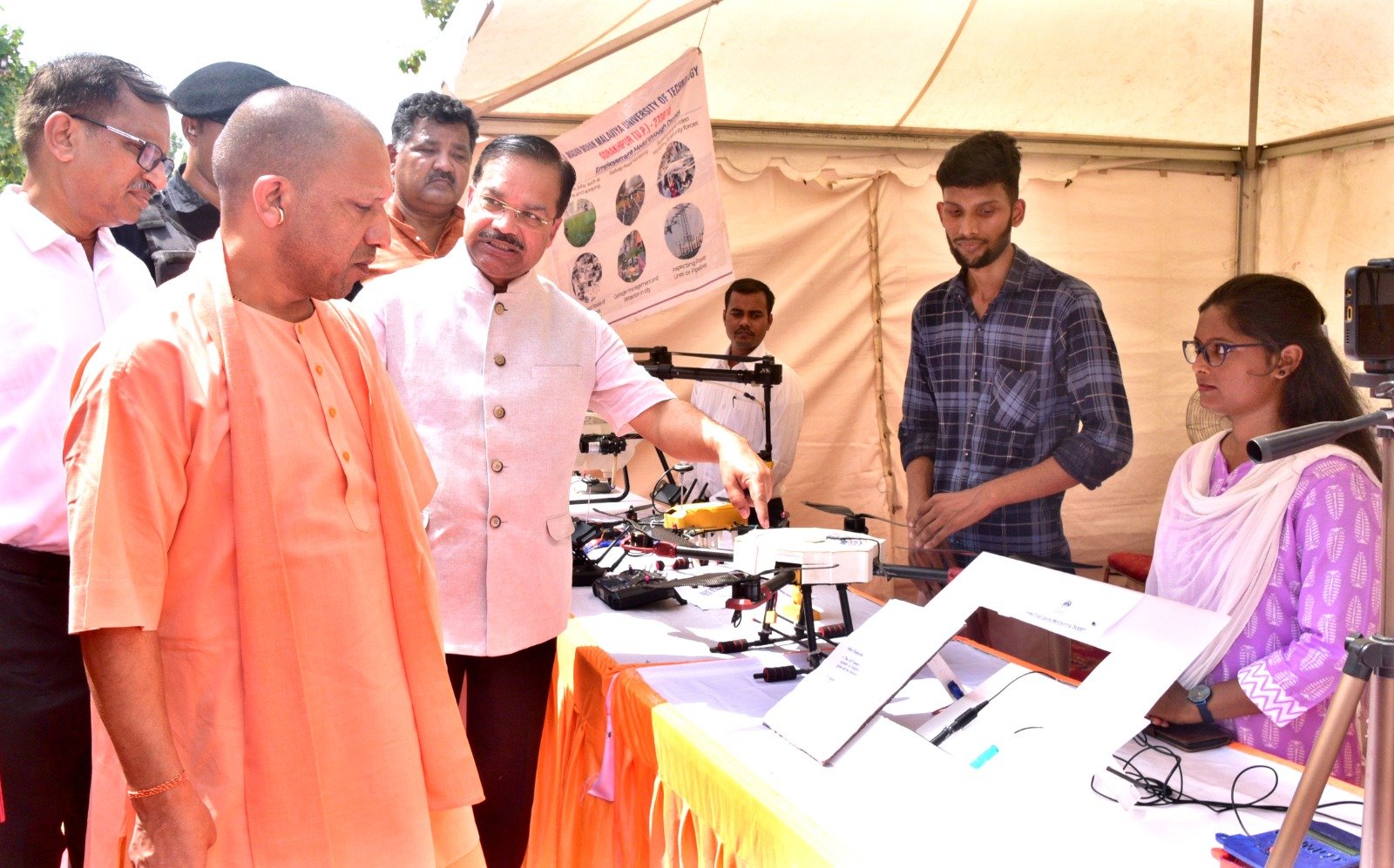 तकनीकी संस्थानों को घिसे पिटे कार्यक्रमों को छोड़ना होगा: मुख्यमंत्री