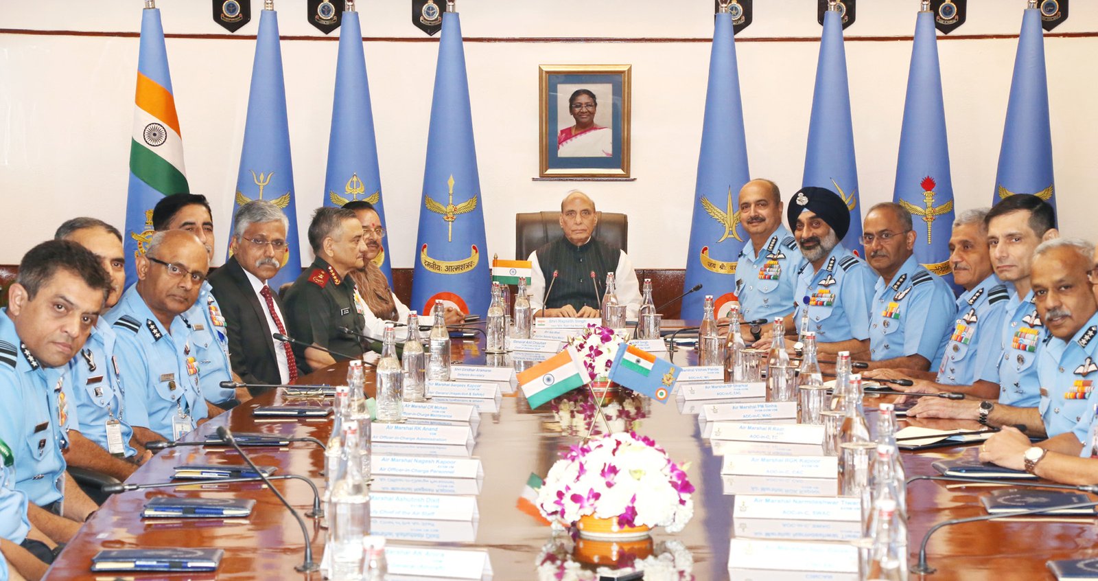 नयी चुनौतियों से निपटने के लिए संचालन तैयारियों को पुख्‍ता करने की जरूरत: राजनाथ
