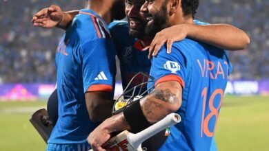 भारत ने कोहली के शतक और गिल के अर्धशतक से बंगलादेश को सात विकेट से हराया