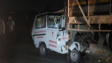 दो अलग-अलग सड़क दुर्घटनाओं में डॉक्टर समेत 9 की मौत