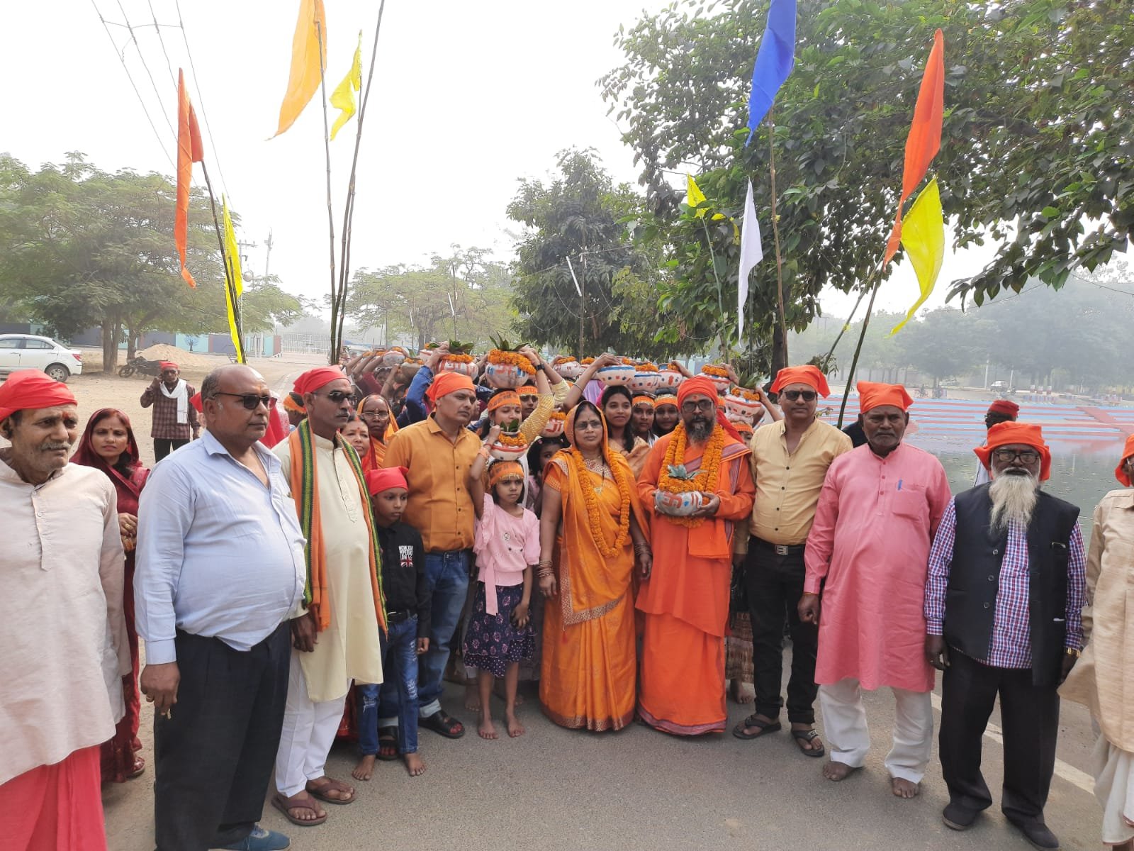 साईं महायज्ञ के लिए निकाली गई भव्य शोभायात्रा