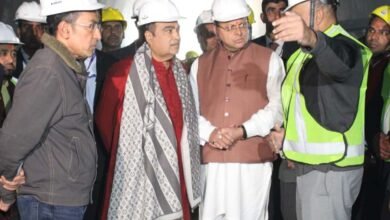 गडकरी ने की टनल में फंसे मजदूरों को सुरक्षित निकालने के कार्यों की समीक्षा