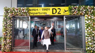 मोदी ने सूरत हवाई अड्डे के नए टर्मिनल भवन का उद्घाटन किया