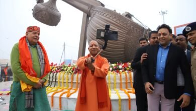 हनुमानगढ़ी-रामलला के किए दर्शन-पूजन, लता मंगेशकर चौक पर ली सेल्फी