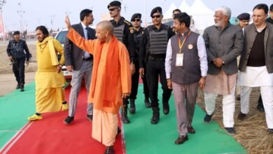 प्रयागराज पहुंचे मुख्यमंत्री, महाकुंभ और माघ मेला की तैयारियों को लेकर की समीक्षा बैठक