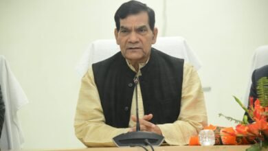 अयोध्या में ऊर्जा मंत्री और यूपीपीसीएल अध्यक्ष ने विद्युत व्यवस्था को लेकर की समीक्षा बैठक