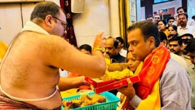 कांग्रेस के कद्दावर नेता मिलिंद देवड़ा का इस्तीफा
