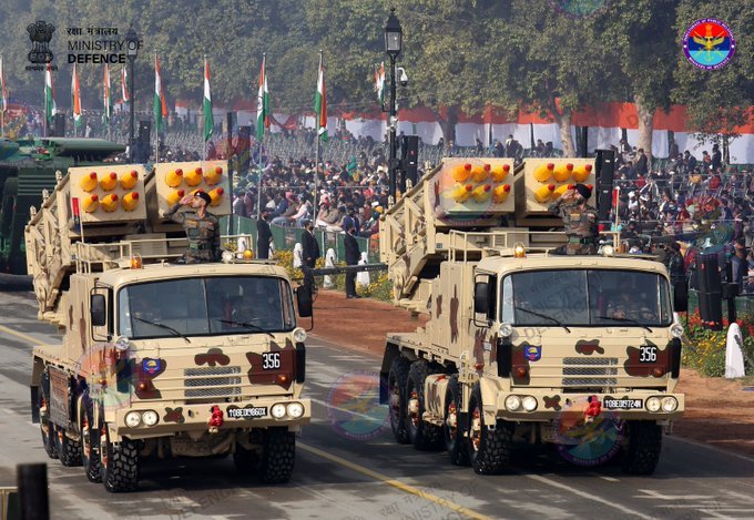 डीआरडीओ ने परेड में दिखाई महत्वपूर्ण रक्षा प्रणालियों की झलक