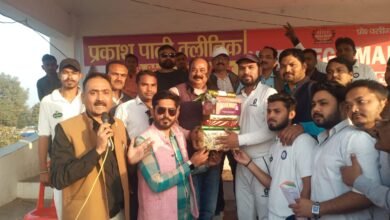 जमशेद की आलराउंड बेहतर प्रदर्शन की बदौलत रांची को दो विकेट से पराजित दुद्धी सेमीफाइनल में