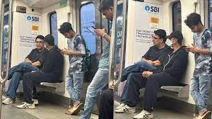 अक्षय कुमार ने किया मेट्रो में सफर