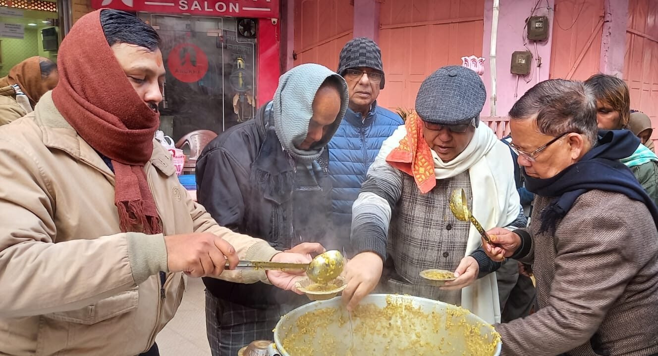 मर्यादा पुरुषोत्तम भगवान श्री राम के प्राण प्रतिष्ठा के अवसर पर संकल्प द्वारा किया गया प्रसाद वितरण
