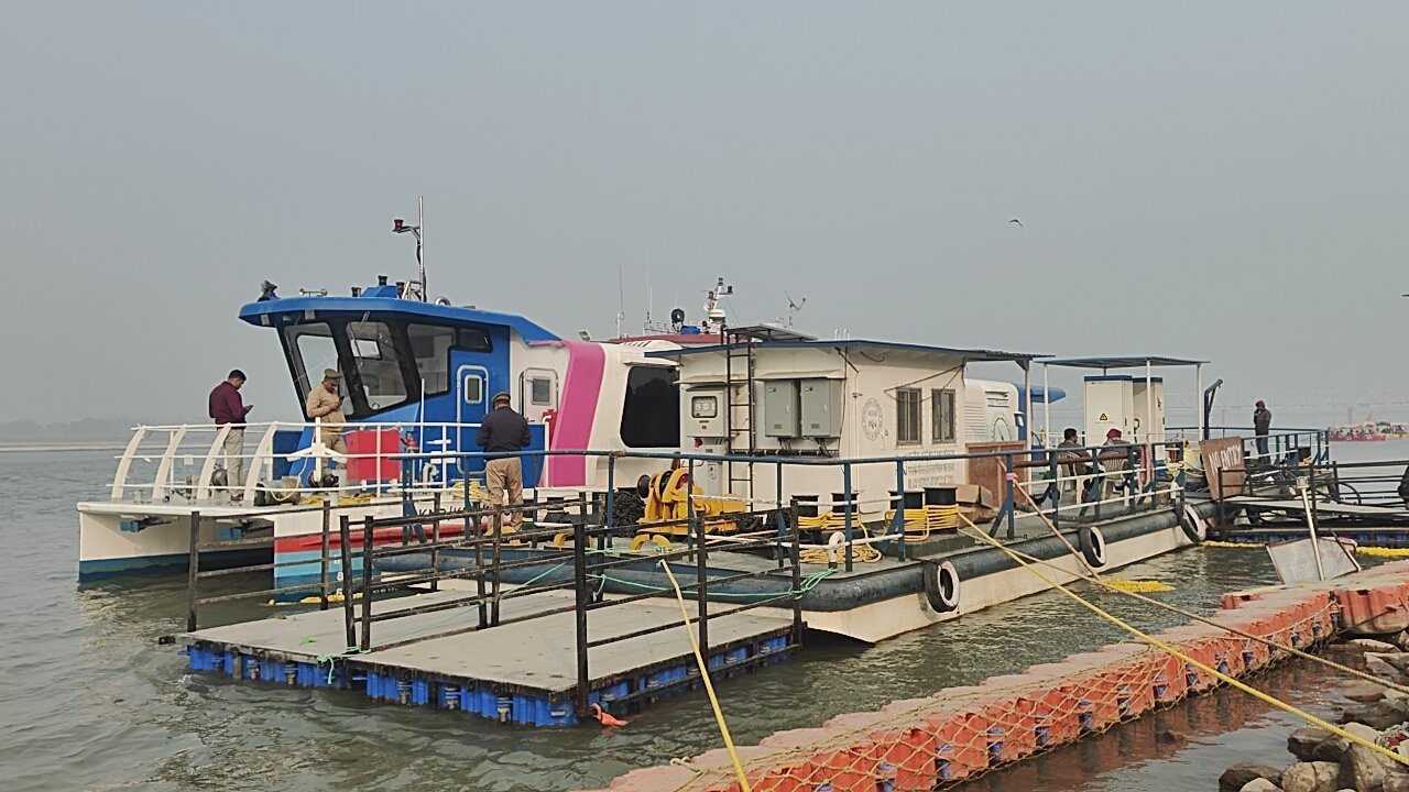 केंद्रीय जलमार्ग मंत्रालय ने भेजी अयोध्या वाटर मेट्रो, राज्य सरकार को जल्द होगा हैंडओवर.