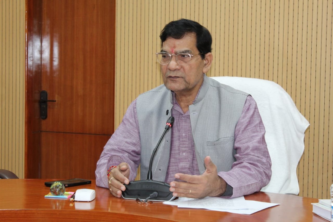 नगर विकास एवं ऊर्जा मंत्री के प्रयासों से मऊ को मिला रेलवे ओवरब्रिज की सौगात